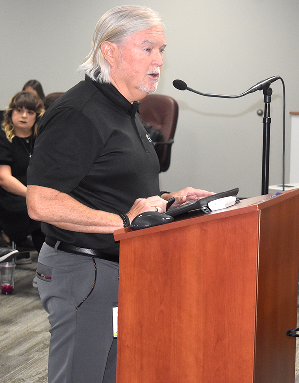 Council formally approves contracts with Chamber, MCBD | News, Sports, Jobs - Vimarsana News